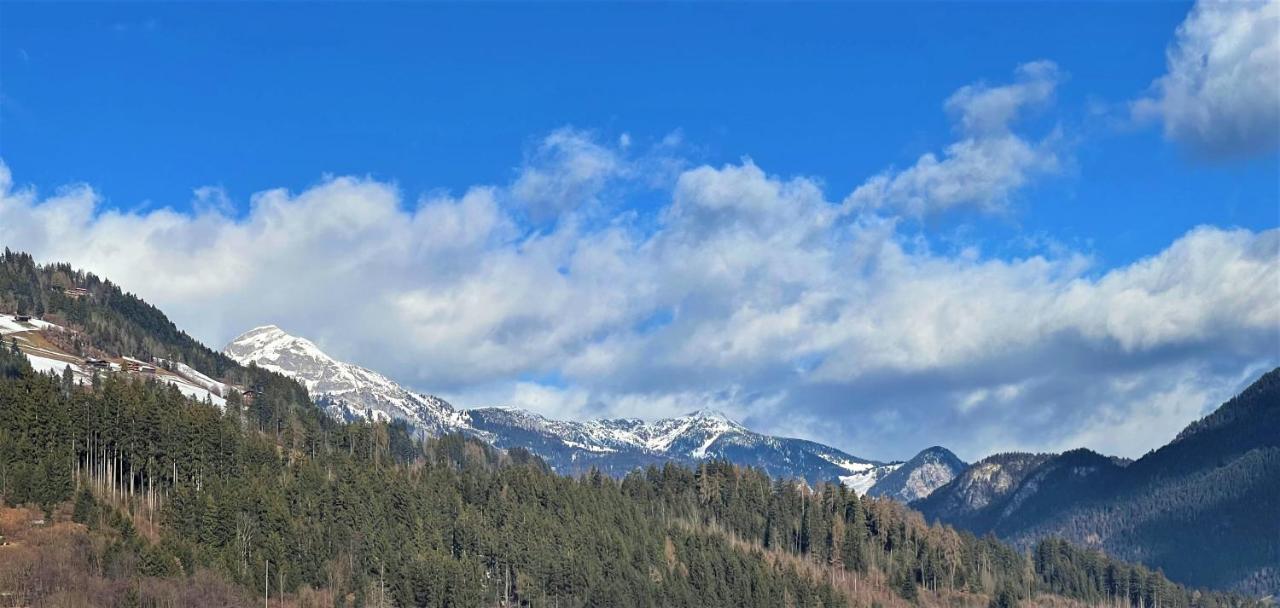 H19 - Modernes 145qm, 3sz, Wellnessbereich Mit Sauna Und Dachterrasse Mit Panoramablick, Kuehlen Und Heizen Mit Geothermie Hébergement de vacances Fügen