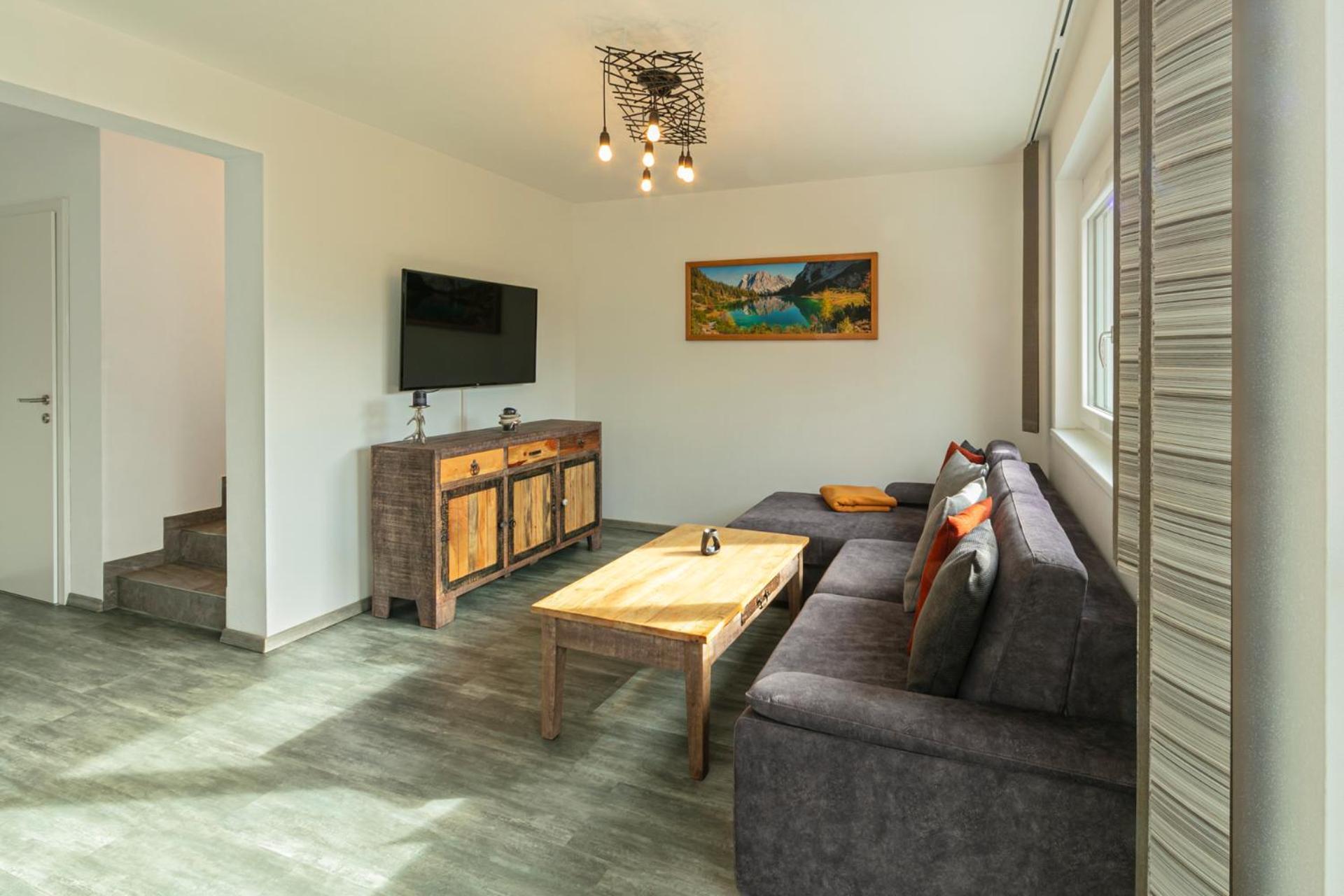 H19 - Modernes 145qm, 3sz, Wellnessbereich Mit Sauna Und Dachterrasse Mit Panoramablick, Kuehlen Und Heizen Mit Geothermie Hébergement de vacances Fügen