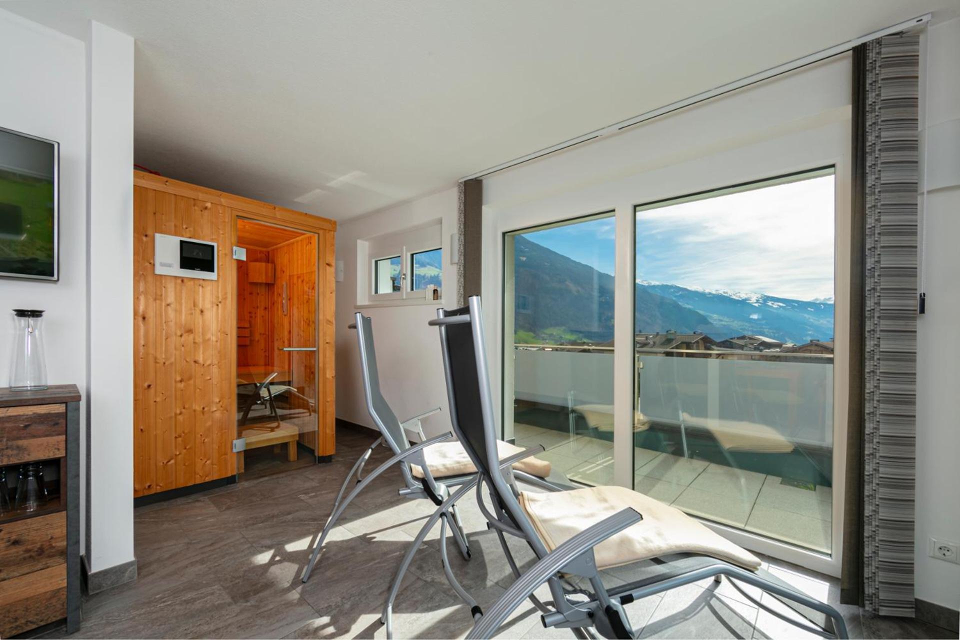 H19: Modern Wellness Retreat With Panoramic Rooftop Terrace