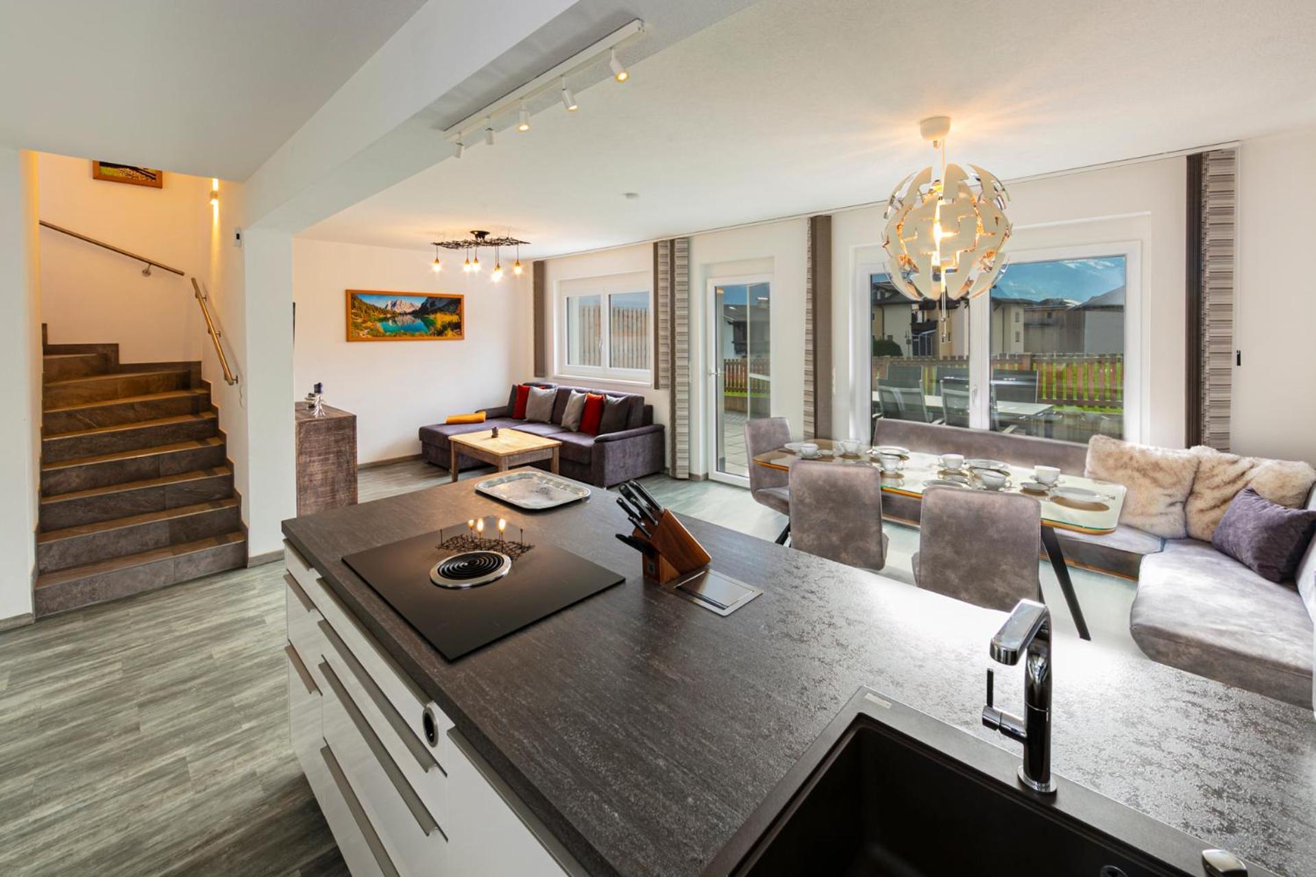 Hébergement de vacances H19 - Modernes 145qm, 3sz, Wellnessbereich Mit Sauna Und Dachterrasse Mit Panoramablick, Kuehlen Und Heizen Mit Geothermie Fügen