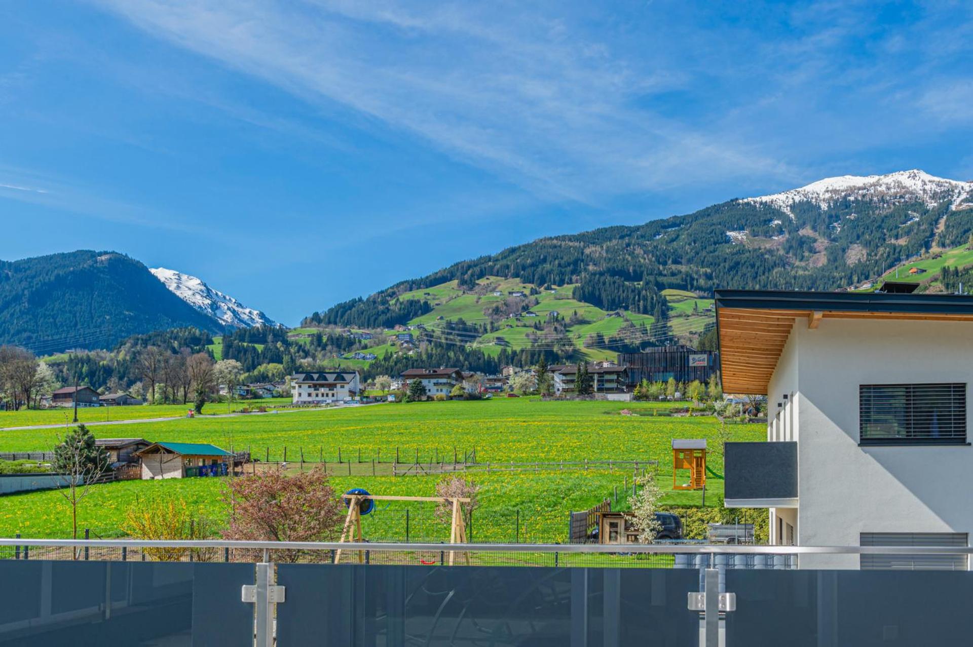 H19: Modern Wellness Retreat With Panoramic Rooftop Terrace Fuegen